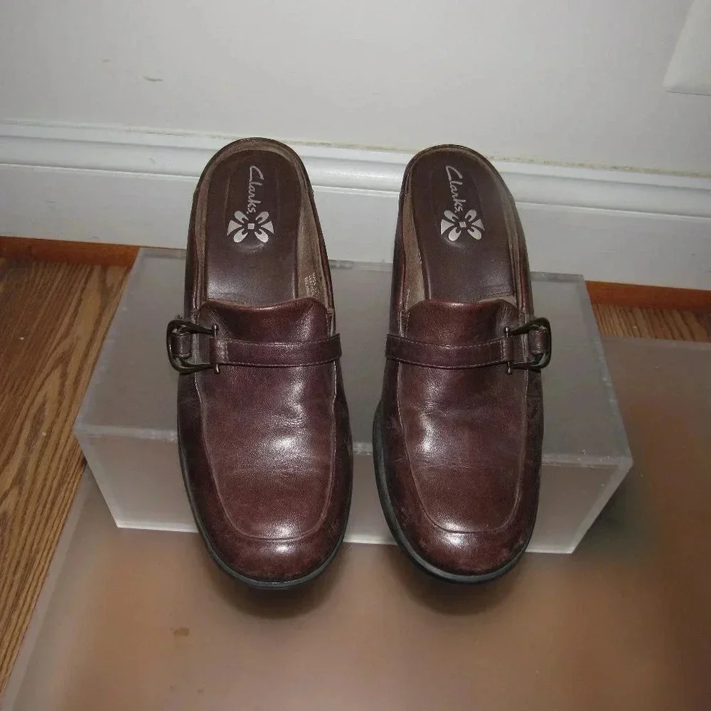 CLARKS Brown Leather Slip-On Clogs Mules Shoes 7.5 - Picture 3 of 5